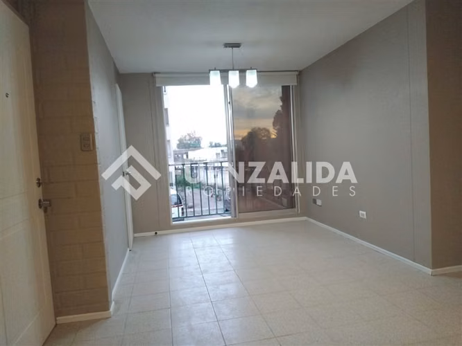 Arriendo Departamento 3 Dormitorios - 1 Baño ( El Bosque )