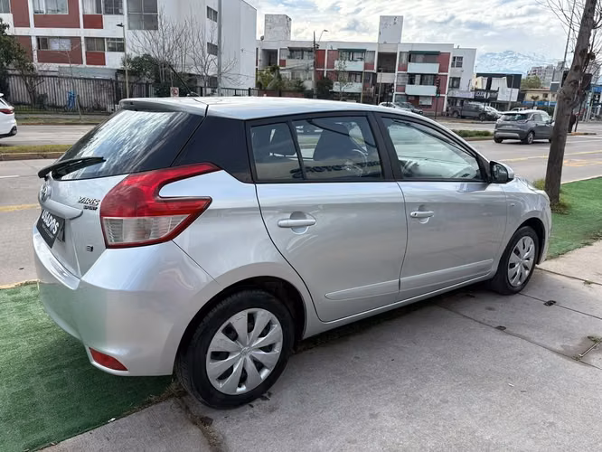 TOYOTA YARIS 2016