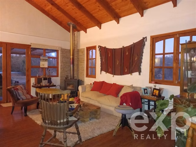 Parcela en venta en 3 dorm 3 baños Talagante