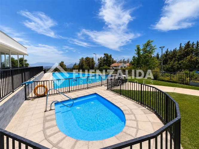 Departamento en venta de 2 dorm. en Peñalolén
