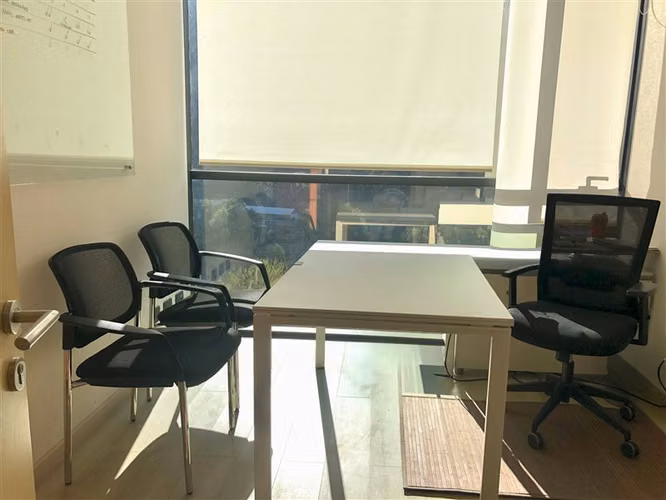 Oficina en destacado polo industrial de Viña del Mar