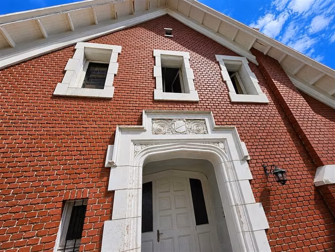 Casa en venta de 6 dorm. en Providencia, Barrio Las Lilas. - Imagen 2