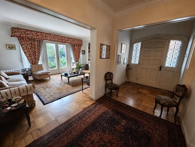 Casa en venta de 6 dorm. en Providencia, Barrio Las Lilas. - Imagen 5