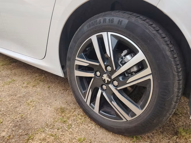 PEUGEOT 208 ACTIVE PACK PURETECH 75 - 2022 | 2776