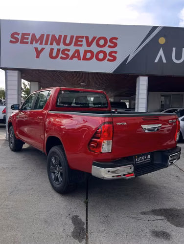 TOYOTA HILUX SR 2.8TURBO FACTURABLE CON IVA MECANICA 4X4 AÑO 2022