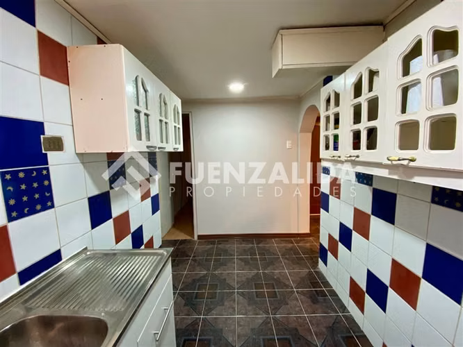 Casa en venta de 3 dorm. en Pudahuel