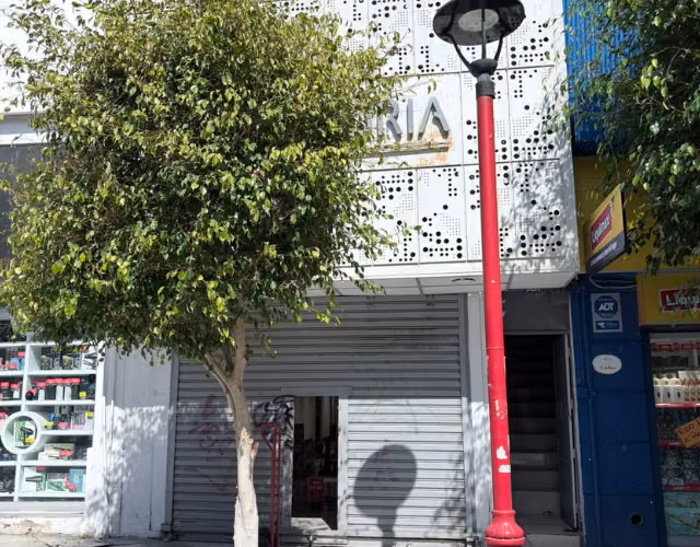 EXCELENTE OPORTUNIDAD DE ARRIENDO COMERCIAL