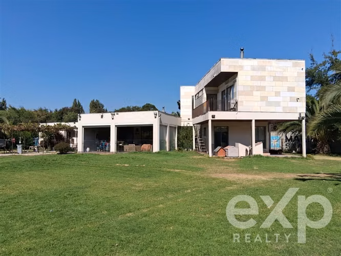 Parcela con casa en venta en Padre Hurtado