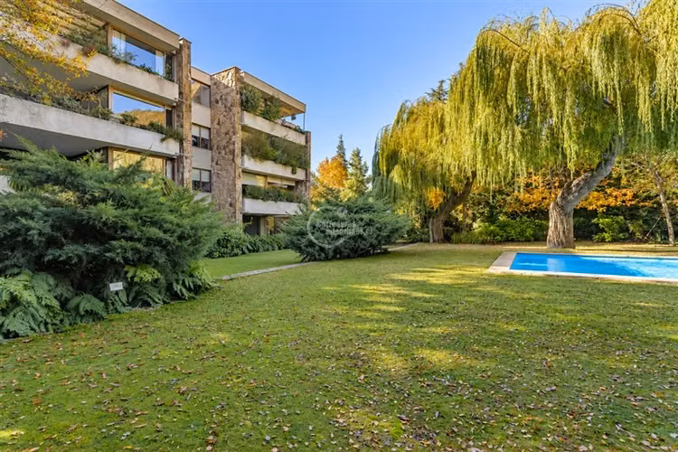 Departamento en venta de 3 dorm. en Lo Barnechea