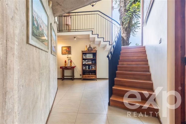 Casa en venta en Valenzuela Puelma en La Reina Alta