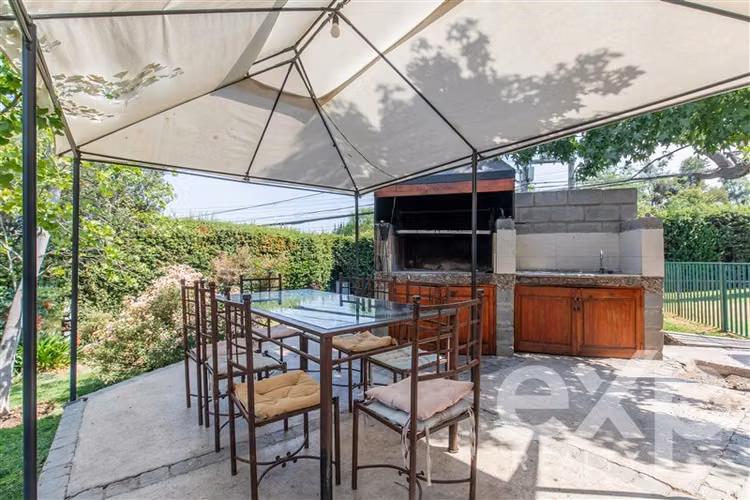 Casa en venta en Valenzuela Puelma en La Reina Alta