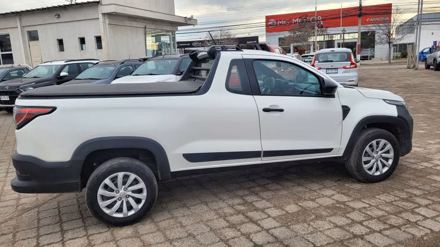 RAM 700 SLT CS 1.4 FULL MEC. 1.4 • 4x2 • Mecánica • 2021