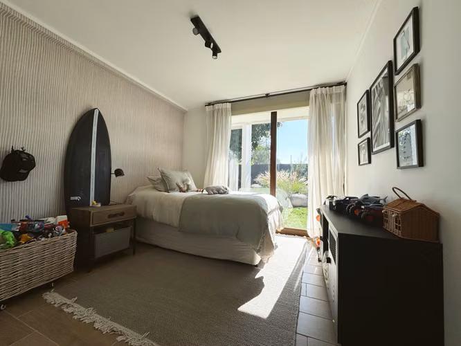 Amplia y moderna casa en exclusivo sector de Linderos