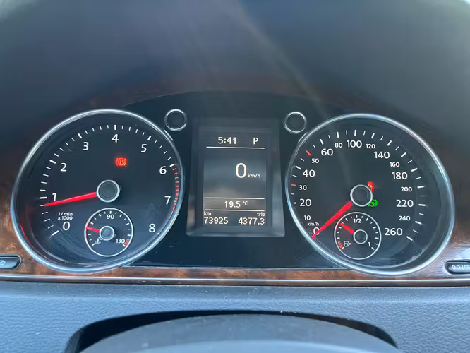 VOLKSWAGEN PASSAT HIGHLINE 1.8 TSI AUT. 2013 SÓLO 79.000 KM.