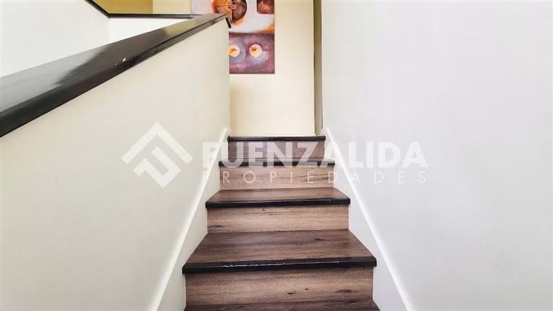 Casa en venta de 5 dorm. en Peñalolén