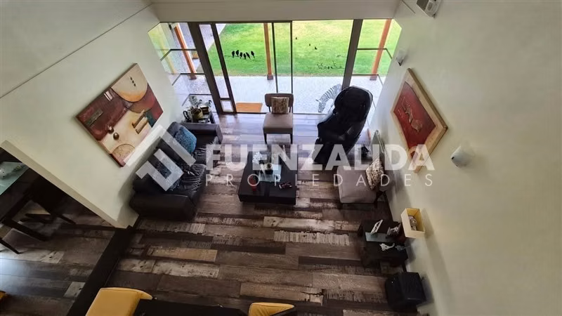 Casa en venta de 5 dorm. en Peñalolén