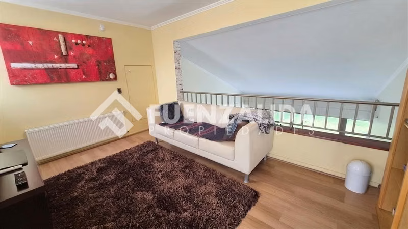 Casa en venta de 5 dorm. en Peñalolén
