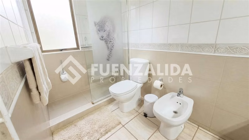 Casa en venta de 5 dorm. en Peñalolén