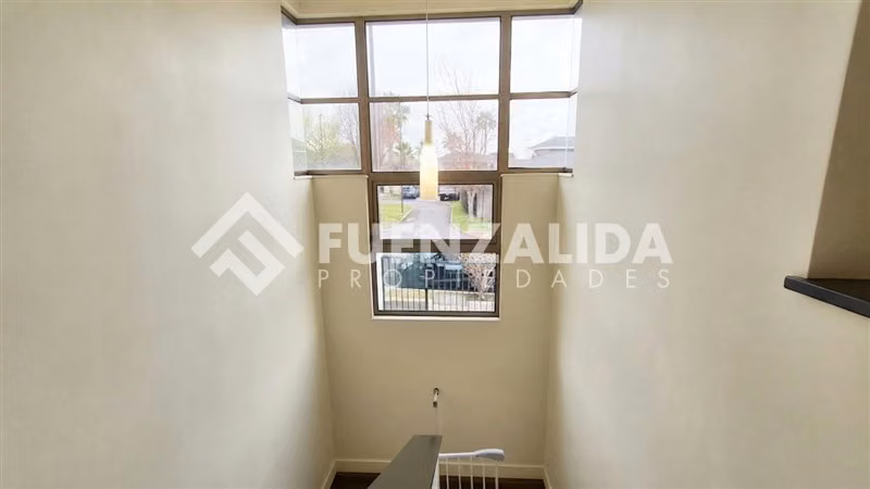 Casa en venta de 5 dorm. en Peñalolén