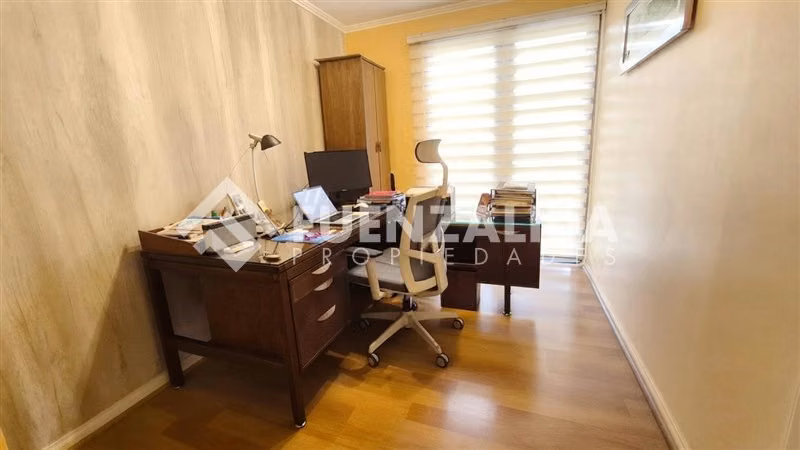 Casa en venta de 5 dorm. en Peñalolén
