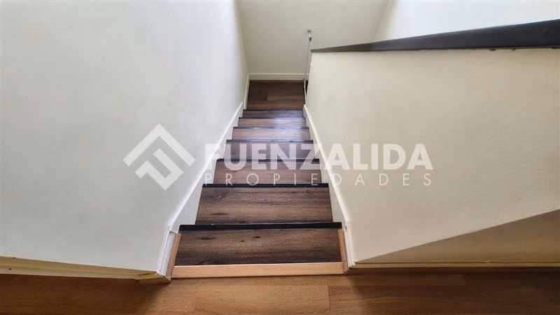 Casa en venta de 5 dorm. en Peñalolén