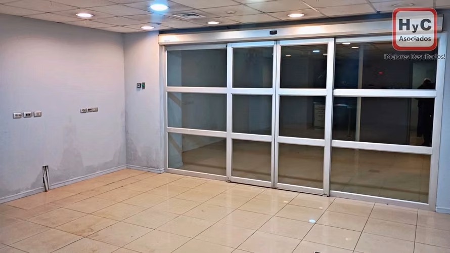 Amplio Local Comercial en Plena Alameda – Alta Exposición y Versatilidad