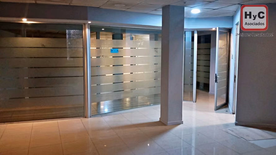 Amplio Local Comercial en Plena Alameda – Alta Exposición y Versatilidad