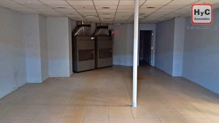 Amplio Local Comercial en Plena Alameda – Alta Exposición y Versatilidad