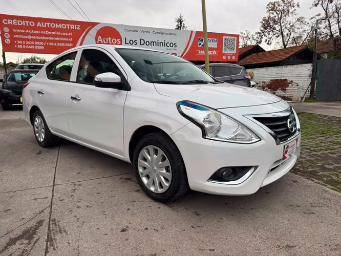 NISSAN VERSA 1.6 MEC SOLO 72.000 KM FULL AIRE AIRBAG ABS VER EN LAS CONDES 2020