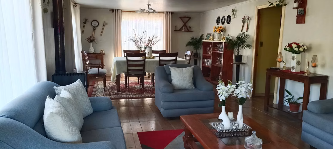 HERMOSA VIVIENDA EN VILLA TRINTRE, COMUNA DE LOS SAUCES