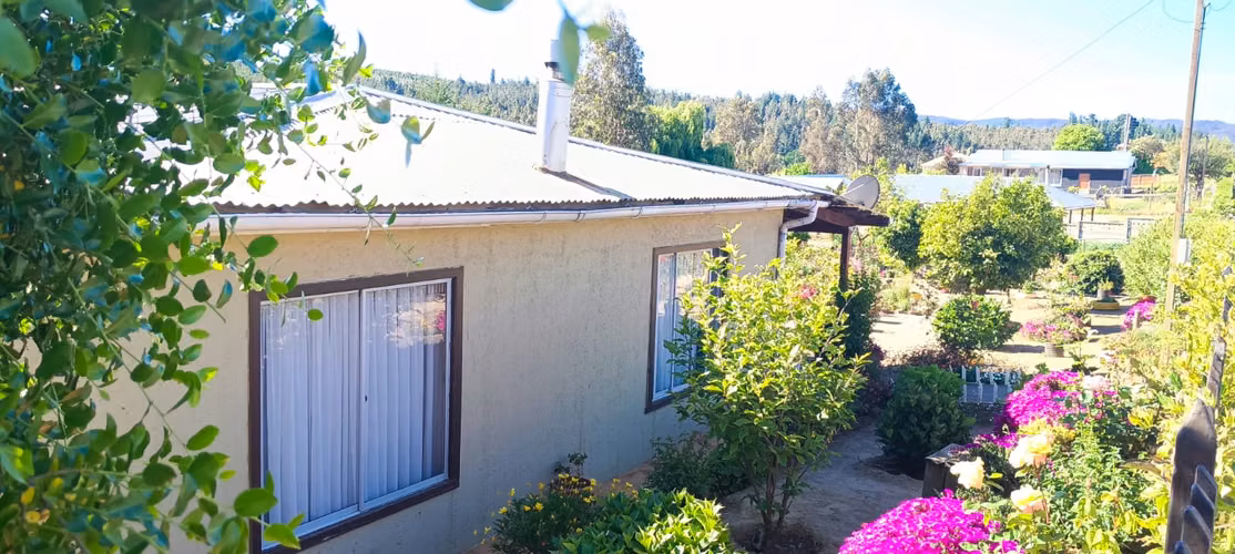 HERMOSA VIVIENDA EN VILLA TRINTRE, COMUNA DE LOS SAUCES