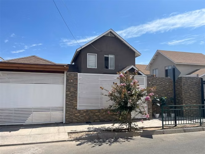 Hermosa casa Hacienda Los Conquistadores en Puente Alto