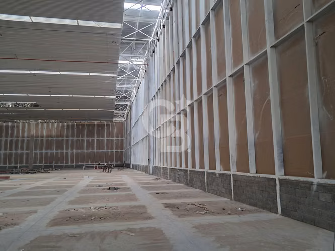 Bodegas desde 2.300 m² Centro Logístico - Lo Espejo