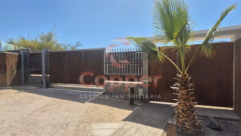 Casa Amoblada en Arriendo , Centro de Caldera