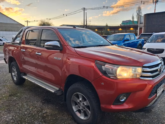 TOYOTA HILUX CRV 4X4 2.8 AUR 2017