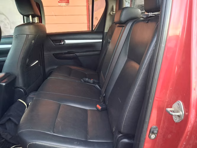 TOYOTA HILUX CRV 4X4 2.8 AUR 2017