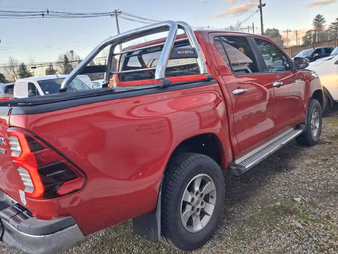 TOYOTA HILUX CRV 4X4 2.8 AUR 2017
