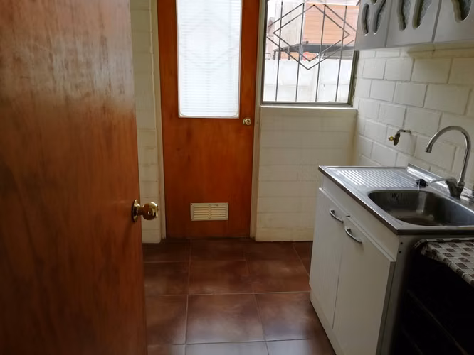 Arriendo casa en Primer pasaje de Condominio Los Naranjos, Peñablanca