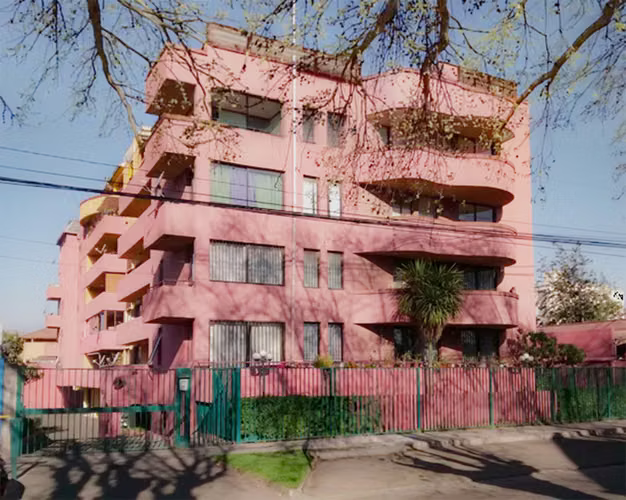 Depto. 3D y 2B. San Bernardo, José Joaquín Pérez 921. Estacionamiento/Bodega
