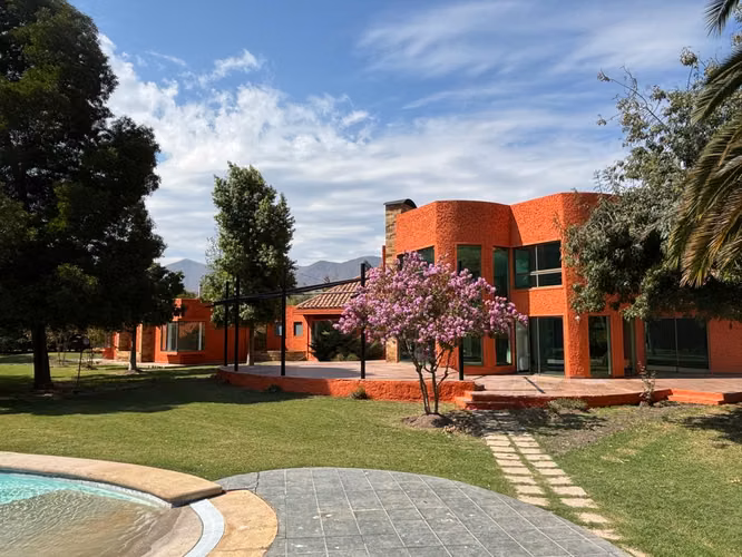 Exclusiva y Hermosa casa en arriendo, Calera de Tango