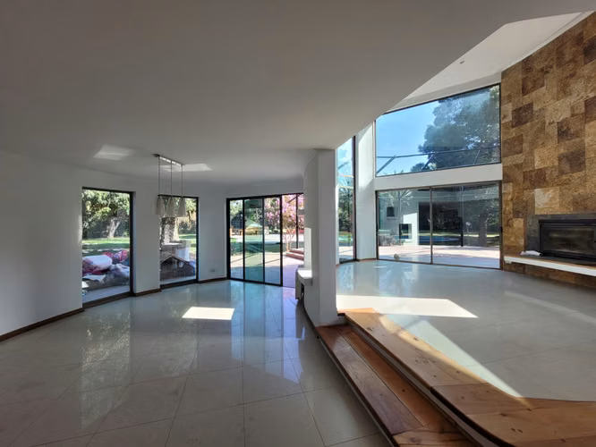 Exclusiva y Hermosa casa en arriendo, Calera de Tango
