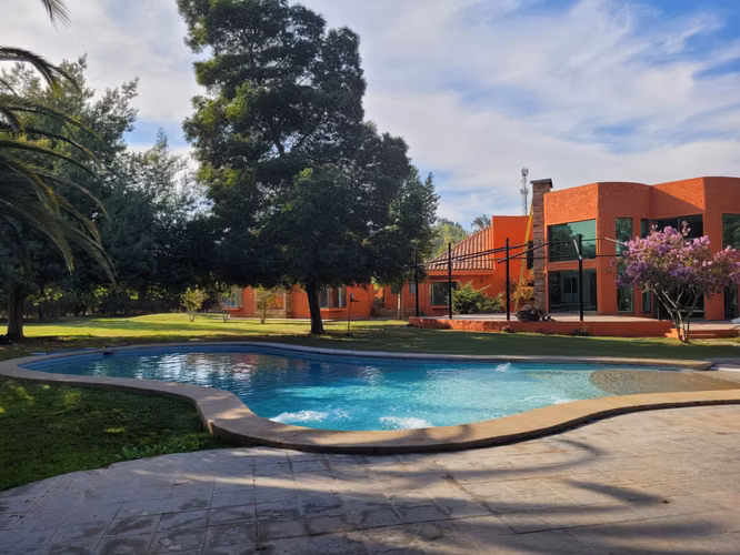 Espectacular casa en arriendo en Condominio las Fuentes