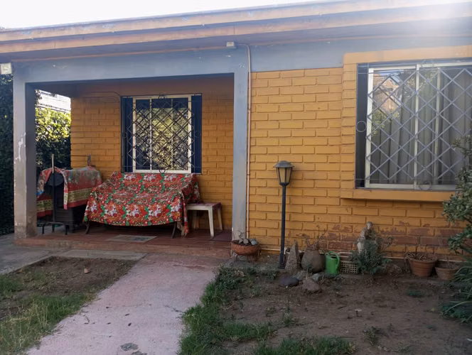 Vendo Casa Excelente Ubicación, Sector “Lynch Norte”, La Reina.