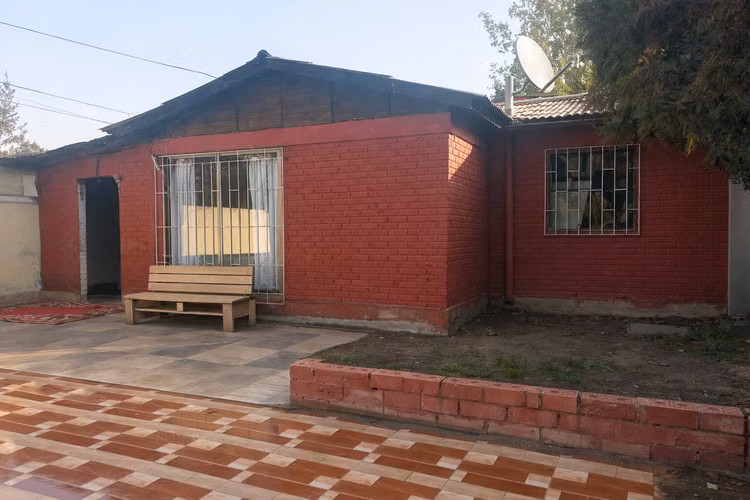  Vendo Amplia Casa Sólida, Buen Estado| Sector Rojas Magallanes | La Florida.
