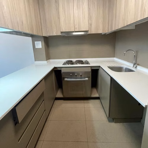 Excelente departamento 2D 2B, pasos metro Simon Bolivar
