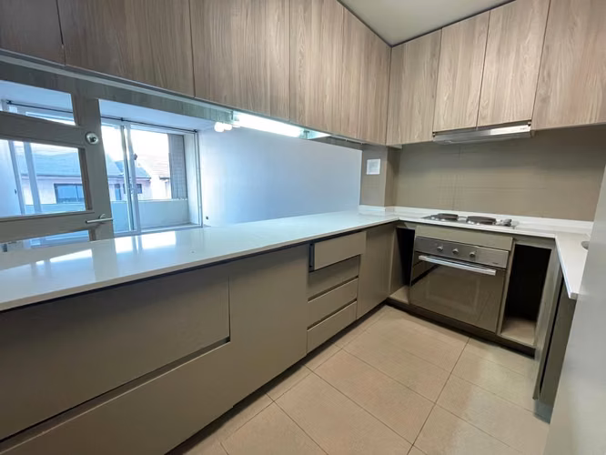 Excelente departamento 2D 2B, pasos metro Simon Bolivar