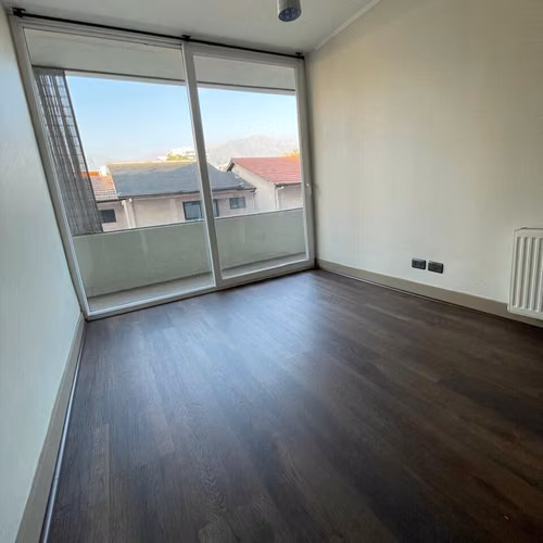 Excelente departamento 2D 2B, pasos metro Simon Bolivar