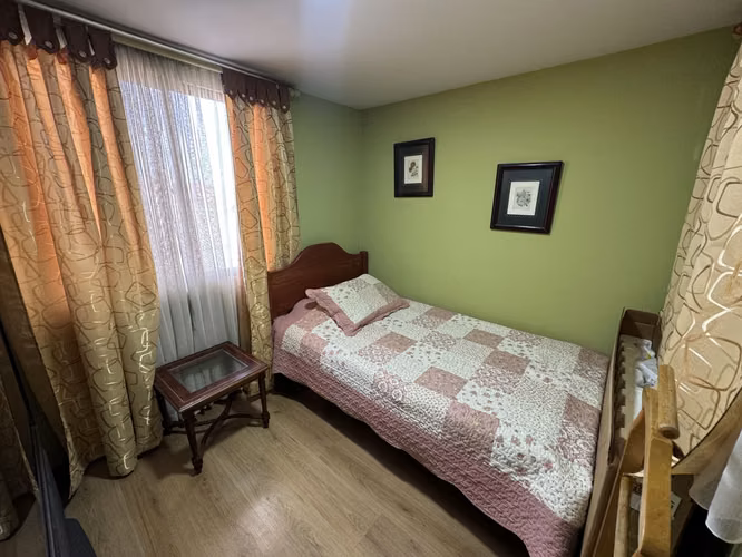 Casa de 3 Pisos 5D/2B Los Héroes Maipú