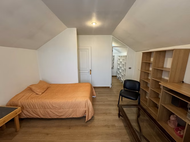 Casa de 3 Pisos 5D/2B Los Héroes Maipú