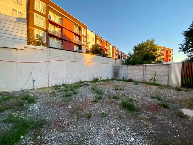 AMPLIA CASA DE 2 PISOS EN AVENIDA SCHLEYER (177244)